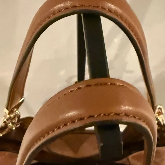 Michael Kors Brown Lillie Suede Shoulder Bag - Picture 5 of 9